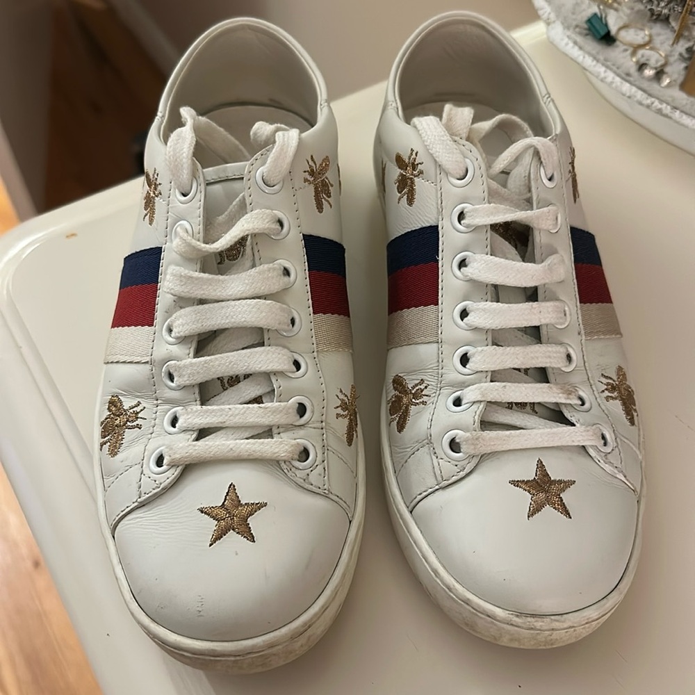 Gucci. Sneakers. Prob Size 5/5.5 WORN. Great for DARTYS in COLLEGE.